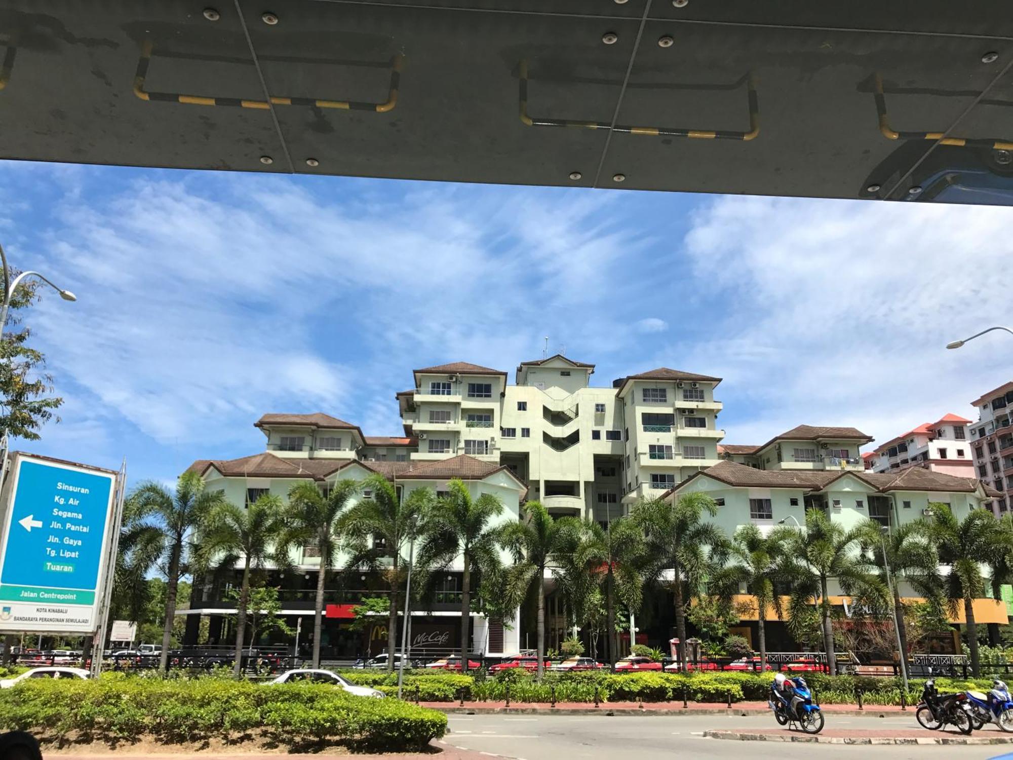 Nusantara Mattwaddien Hostel コタキナバル エクステリア 写真